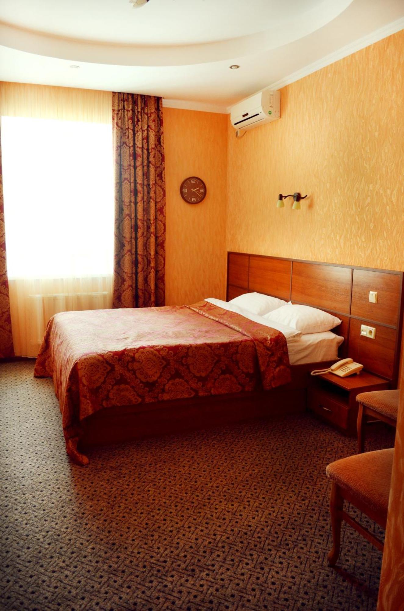 Hotel Dobrodiy Winnyzja Exterior foto